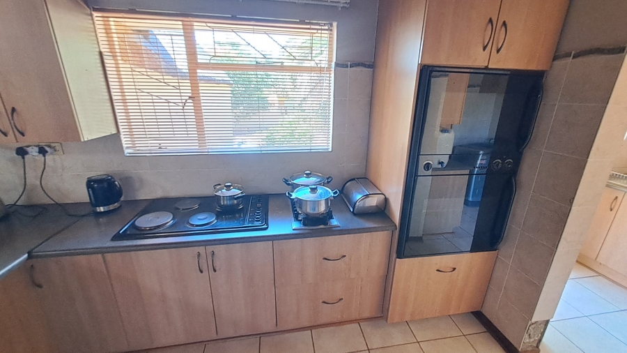 4 Bedroom Property for Sale in Pellissier Free State